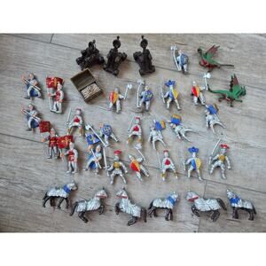 Safari Ltd. Medieval Knight &‎ Dragon 34-Piece Figure Mega Lot